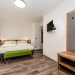 Foto van Familiekamer, toilet en bad/douche gescheiden, 2 slaapkamers