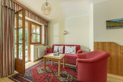 Direkter Zugang zur Terrasse und zum Garten