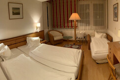 Familyroom with loggia 01c