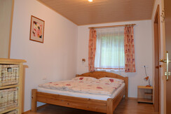 Schlafzimmer 2 mit Bad