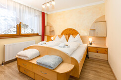 Top 1 - Bedroom 2 with double bed