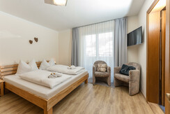 Top 2 - Bedroom 2 with double bed and bathroom