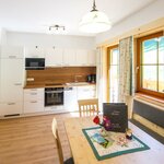 Pomiń zdjęcie Apartament, WC i wanna/prysznic oddzielny, 3 pokoje do spania