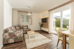 Top 1 - cozy living area