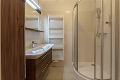 Top 5 - Bathroom with shower