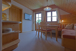 ApStoder,Küche,Fernseher,Tisch,Balkon