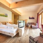 Photo of Suite, separate toilet and shower/bathtub