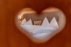 bedrooms to feel in love with