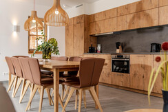 spacious kitchen with lots of space