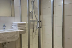 de0e8f80-3f18-4b17-8e69-f2cd41e3f318