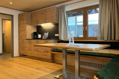 7478e9de-cfee-4f27-80ab-45593ea3b832