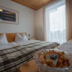 obrázek double room with running hot/cold water