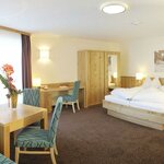 Photo of family room with shower or bath tube, W