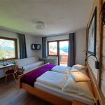 Photo of double room with shower, WC