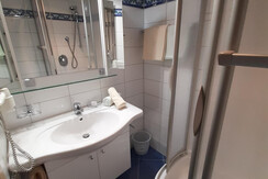 Bad zweiter Stock Nr. 13