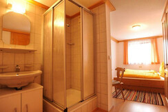 Familienzimmer-Natur-Erholungs-Urlaub-in-der-Pensi