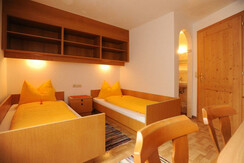 Familienzimmer-Natur-Erholungs-Urlaub-in-der-Pensi
