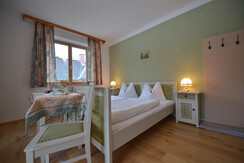 Doppelzimmer-Biobauernhof-Mauthaus-zu-Stein-im-Nat