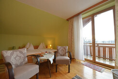 Familienzimmer2-Biobauernhof-Mauthaus-zu-Stein-im-