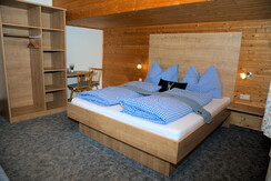 Zimmer 8 mit Schlafcouch