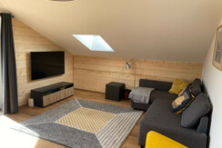 AFBAA0BF-16B1-4223-B176-57FB68263DAF