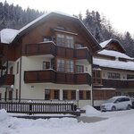 obrázek hol. house/2 bedrooms/shower or bath, WC
