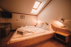 Schlafzimmer 2 App. Krahbergzinken