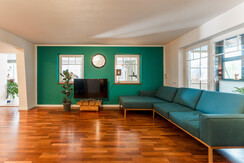 Großes gemütliches Wohnzimmer