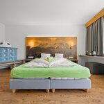 Photo of double room with shower, WC