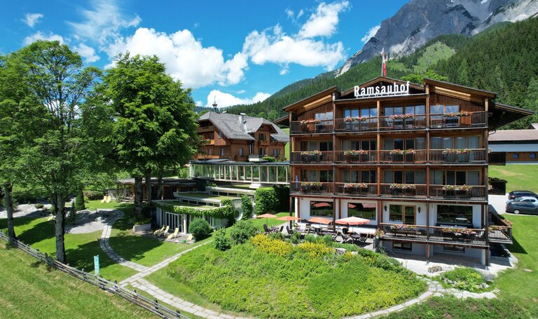 RAMSAUHOF Summer relaxation paradise