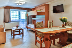 Wohnraum mit Funktionsstockbett