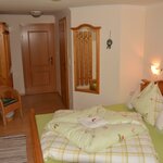 obrázek triple room with shower, WC