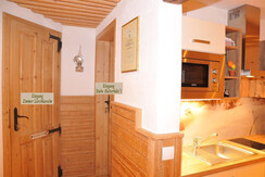 App. Almhütt´l - Wegweiser