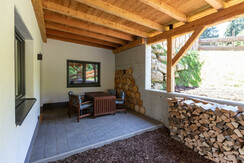 Überdachte Terrasse des Apartment