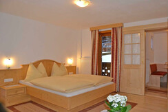 Wohn- Schlafraum mit Balkon