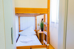 a72d13249eb18c3ae99ba11ce2f61561