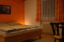 Haus Sonnenhang -- Familienzimmer