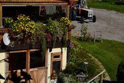 Ausblick mit Hofblick