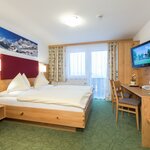 Photo of Family room, shower, toilet, 2 bed rooms