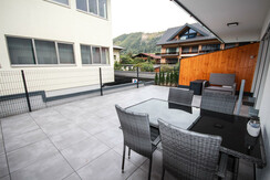 Top 2 - Terrasse mit Lounge- und Gartenmöbel