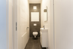 Top 6 - separate Toilette