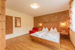 Bedroom 1 with double bed & sofa App. Viehweid