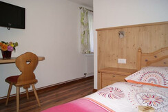 Stoffenbauer - EZ im Familienzimmer mit TV