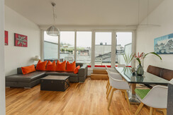 Top 11 cozy living area on the upper floor