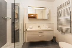 Top 11 bathroom 1 with shower and toilet