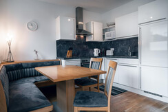 Fully equipped kitchen with dining area