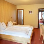 Photo of Apartment, shower, toilet, 2 bed rooms