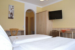 Doppelzimmer Parkettboden