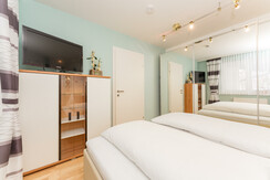 App. Ulli - Bedroom with TV