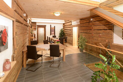 Aufenthaltsraum/ Frühstücksbereich